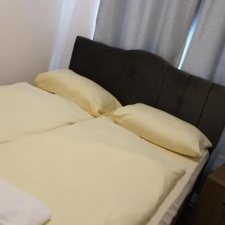 Hr Hotel 3*